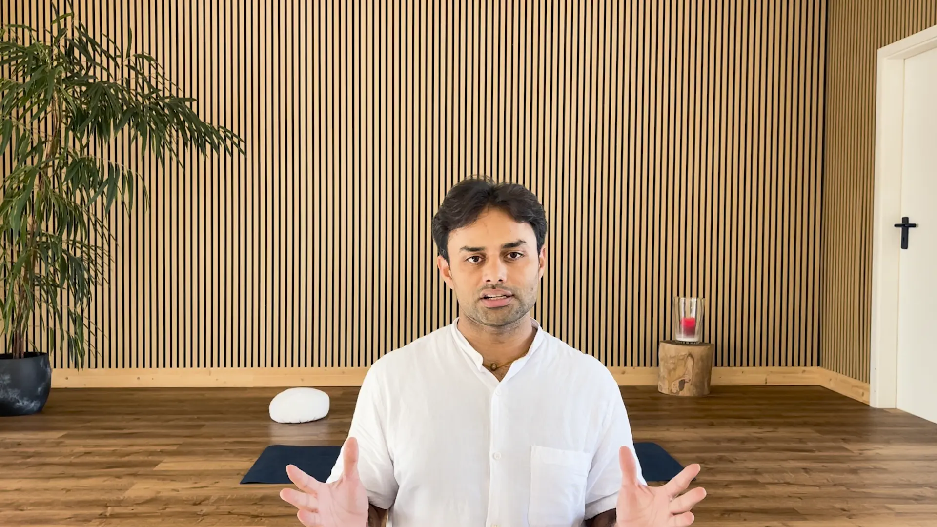 Authentic yoga ashram location in Rishikesh Himalaya Yoga